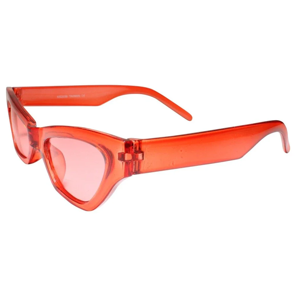Red Lens Elegant Cat Eye Sunglasses - Stand Out in Style with a Vintage Twist